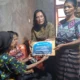 Kemendikdasmen Datangi Rumah Bocah SD di NTT yang Tewas Bunuh Diri, Beri Santunan