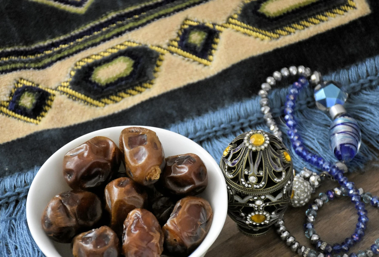 Niat Puasa Ganti Ramadan Lengkap dengan Bacaan Arab, Latin, dan Artinya!
