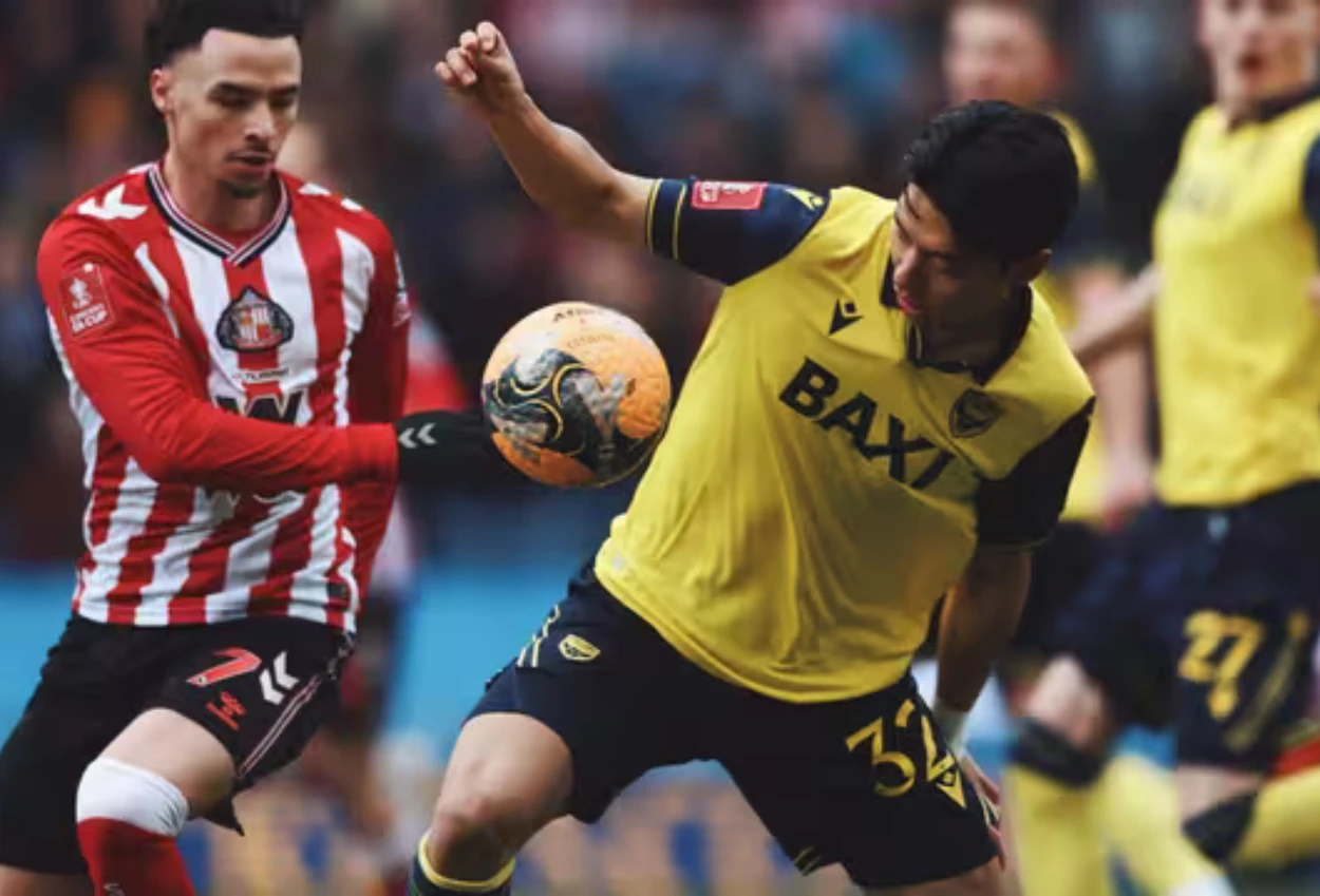 Oxford Utd vs Sunderland 0 1 Gol Penalti Habib Diarra Amankan Tim di Piala FA