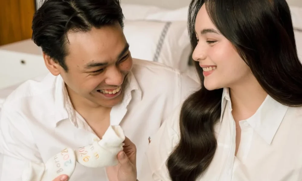 Pamer Baby Bump, Chelsea Islan Umumkan Kehamilan Anak Pertama