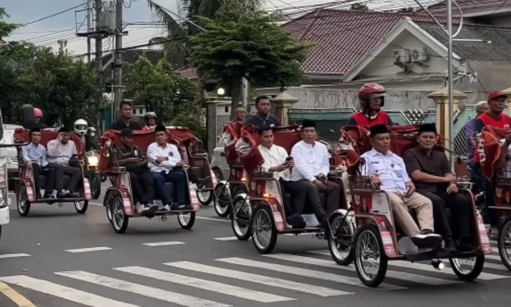 Prabowo Beri Bantuan 200 Becak Listrik Gratis ke Kediri