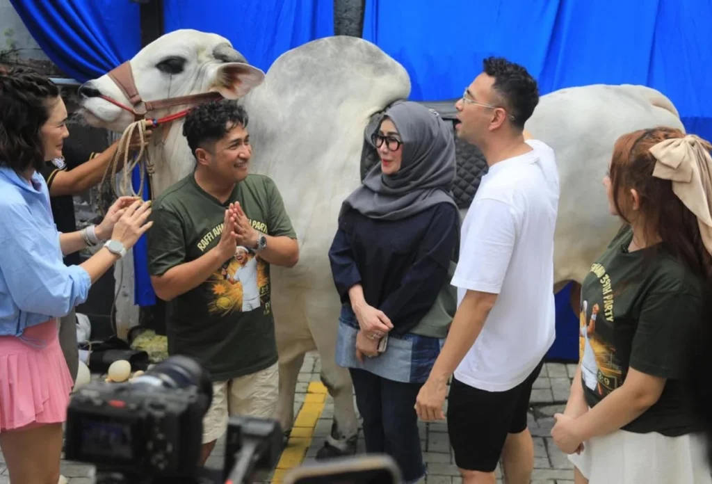 Raffi Ahmad dan Nagita Slavina Rayakan Ulang Tahun Bareng, Dapet Kejutan dari Anak hingga Karyawan (2)