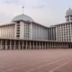 Ramadan di Masjid Istiqlal Ada Ribuan Takjil hingga Tadarus bersama Muadzin
