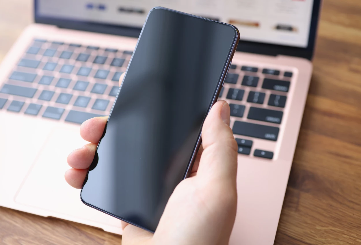 Samsung Dikabarkan akan Luncurkan Fitur Layar Privasi Mirip Anti Spy