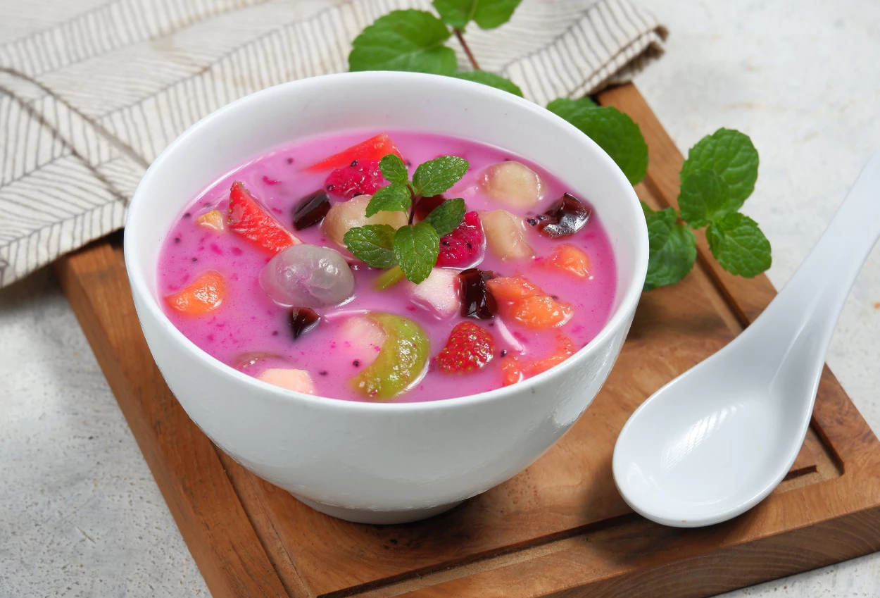 Sering Buka Puasa dengan Es Ini Dampaknya bagi Lambung dan Pencernaan
