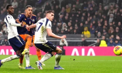 Tottenham vs Newcastle 1 2 The Lilywhites Tumbang di Kandang Sendiri