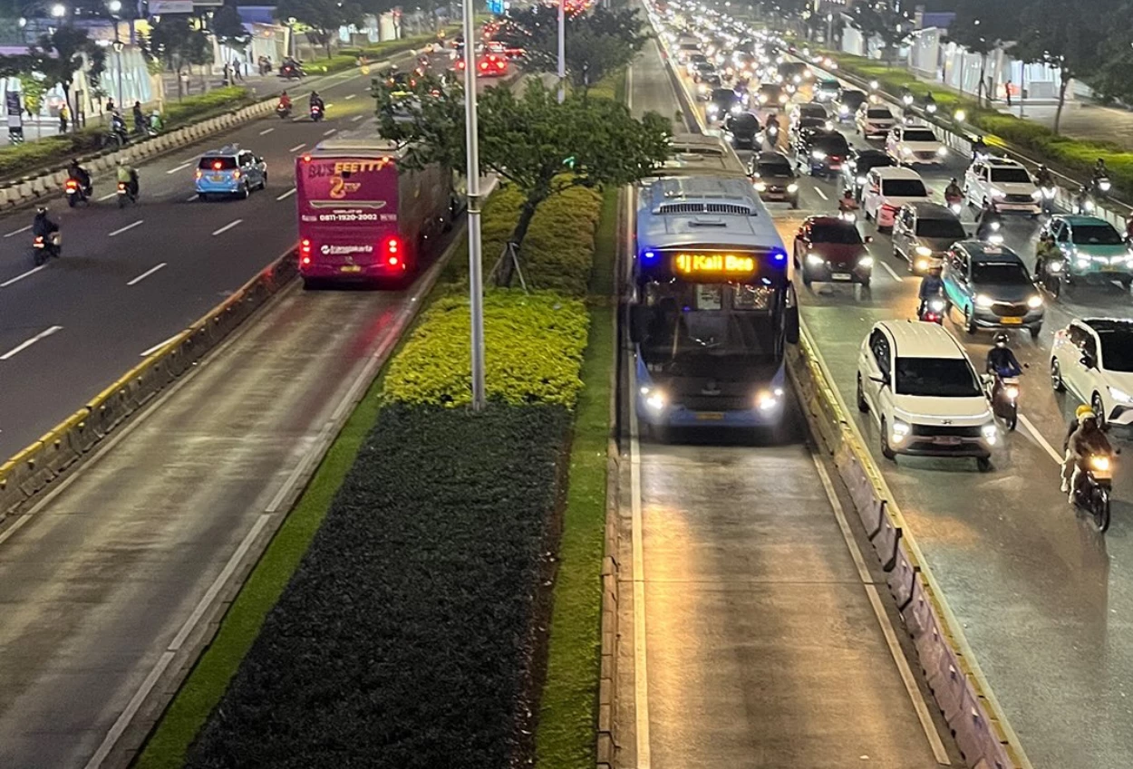 Transjakarta Blok M Bandara Soetta Beroperasi Pekan Depan, Tarifnya Tetap Rp3.500