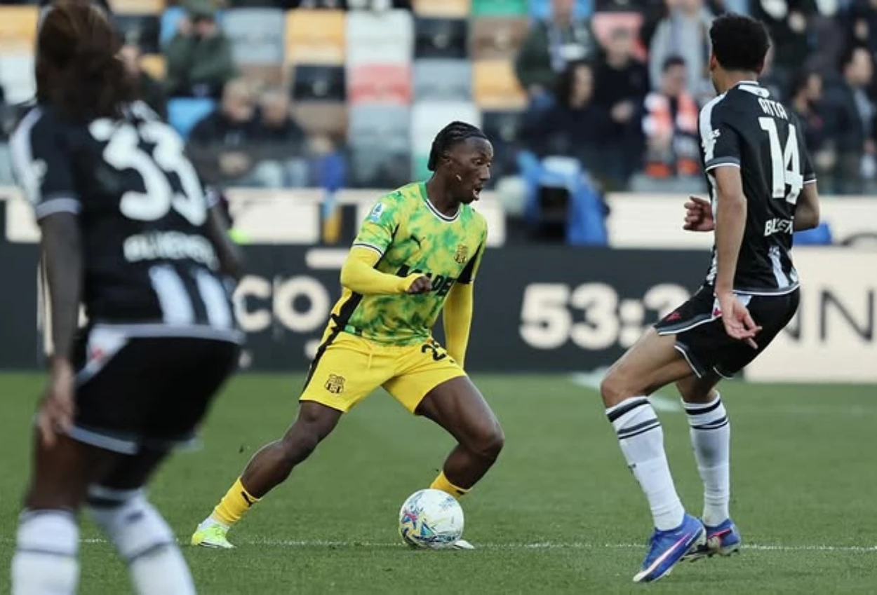 Udinese Vs Sassuolo 1 2 Jay Idzes dkk Comeback