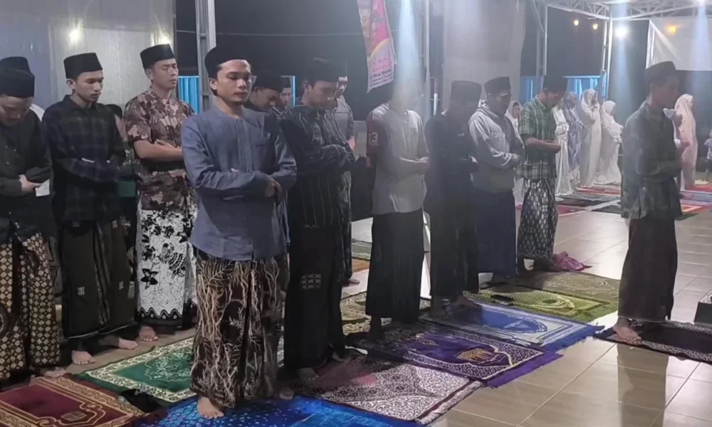 Viral Tarawih Kilat di Ponpes Indramayu, 23 Rakaat Selesai dalam 6 Menit