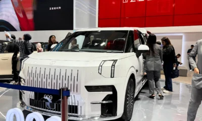 Zeekr Tampilkan Dua Model Mobil Listrik di IIMS 2026, Buka Pre Order untuk MPV 009 dan SUV 7X