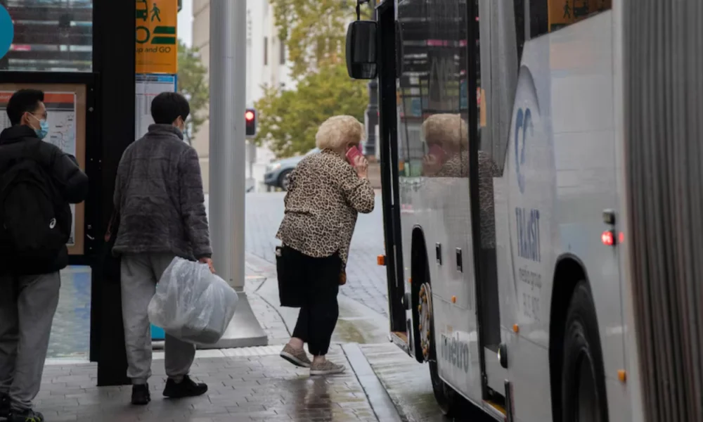 Australia Gratiskan Transportasi Umum Imbas Kenaikan Harga Minyak Dunia