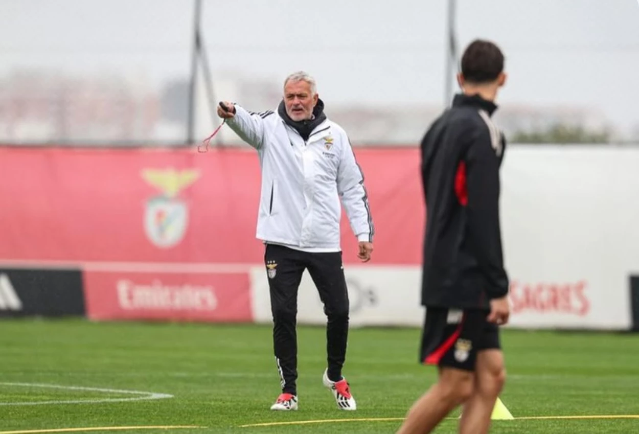 Benfica vs Porto 2 2 Jose Mourinho Murka Disebut Pengkhianat