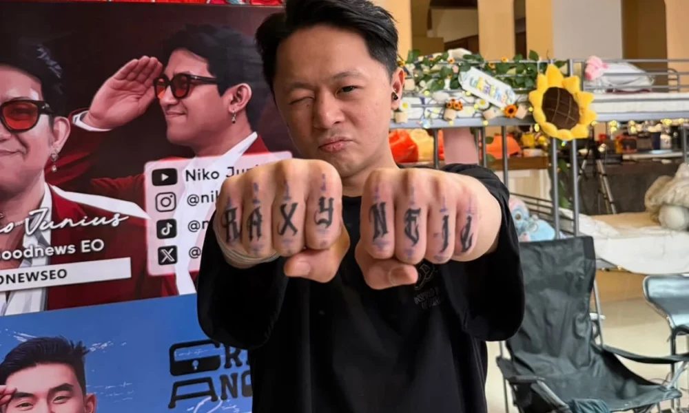 Buat Tato Nama Andre di Tangan, DJ Bravy Tangan Ini yang Pertama Gendong Kamu Pas Lahir