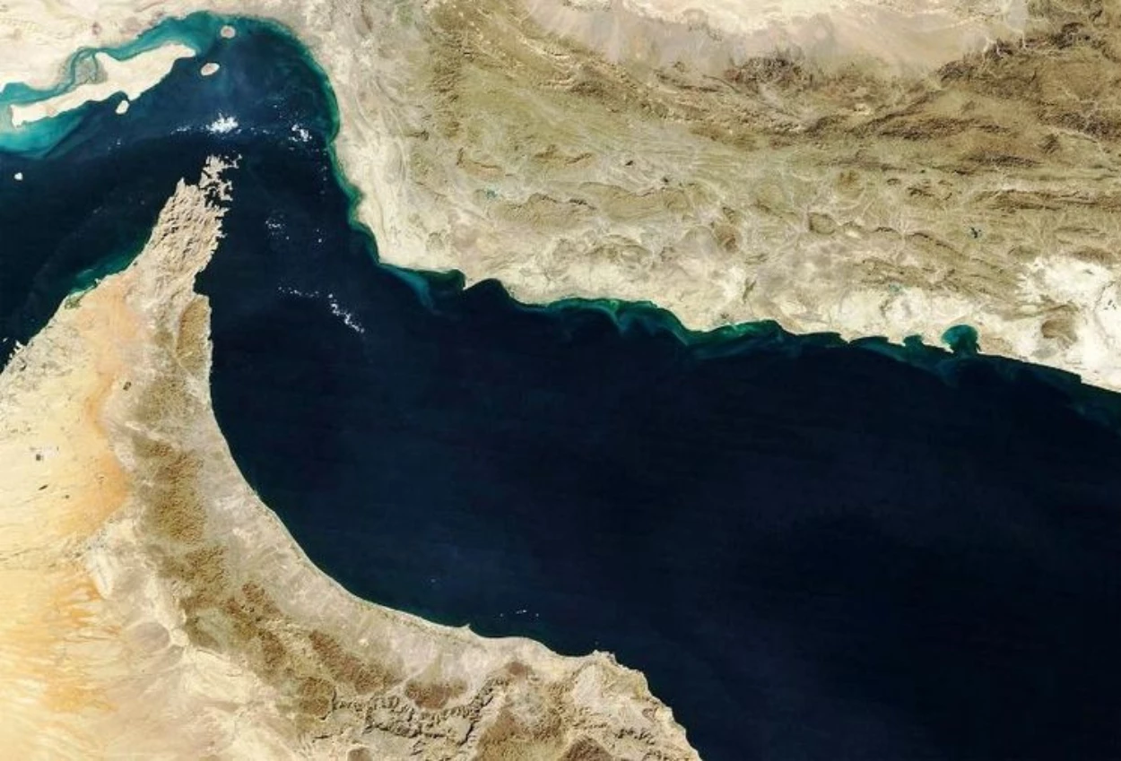 Dubes Iran Sebut Selat Hormuz Tak Ditutup