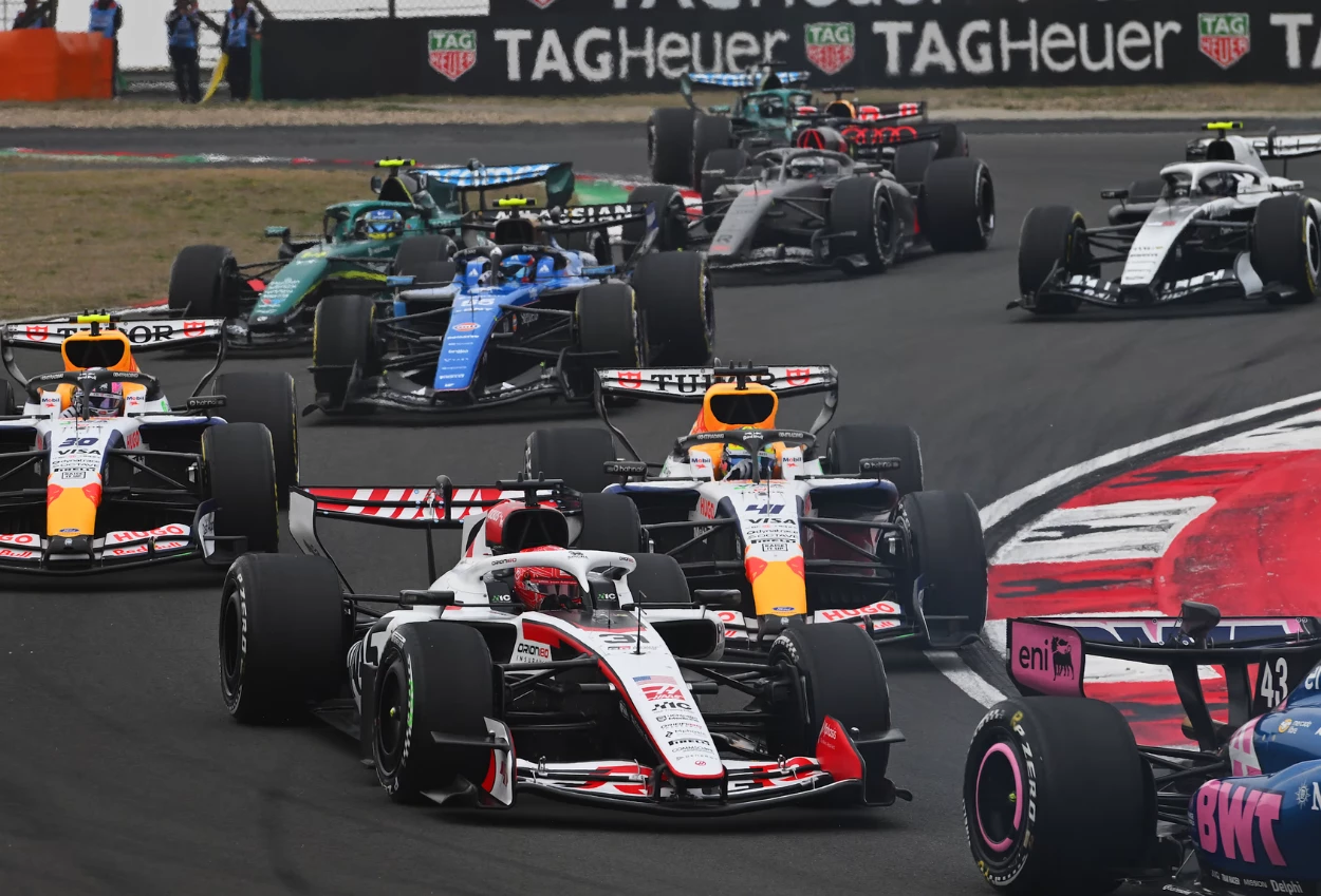 F1 Bahrain dan Arab Saudi Resmi Ditunda Imbas Konflik Timur Tengah