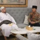 Gibran Kunjungi Habib Jindan di Tangerang, Bagi Bagi Sembako untuk Masyarakat