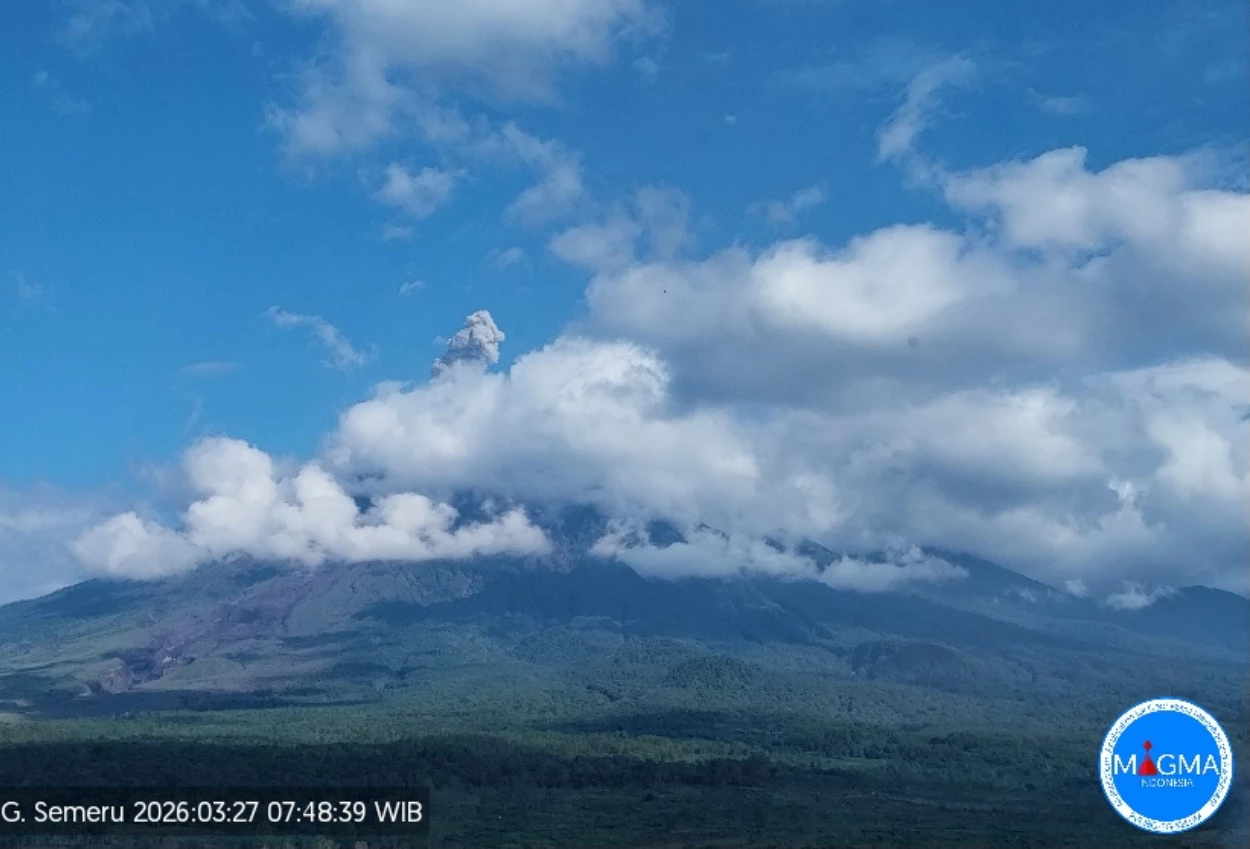 Gunung Semeru Kembali Erupsi Pagi Ini, Kolom Abu Capai 1 Kilometer