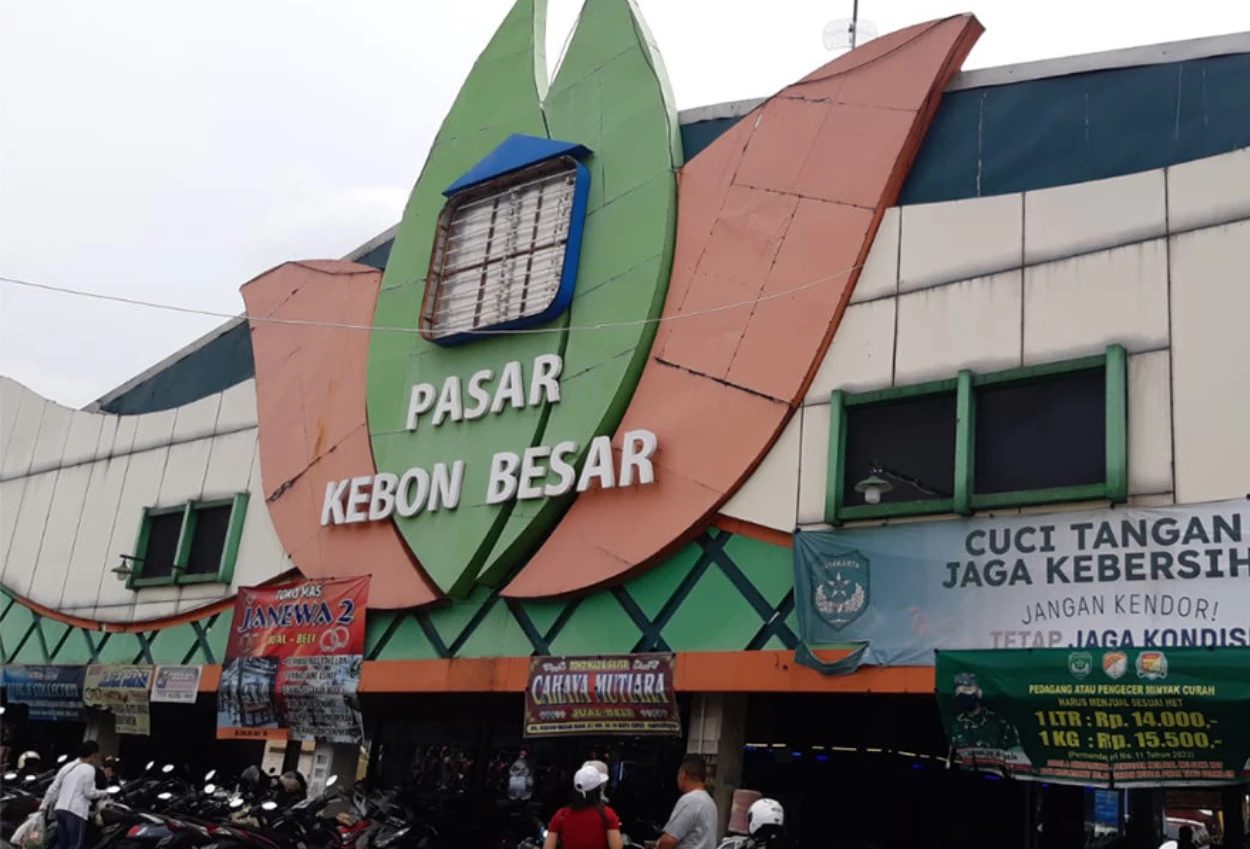 Harga Bahan Pokok di Pasar Kebon Besar Tangerang jelang Lebaran
