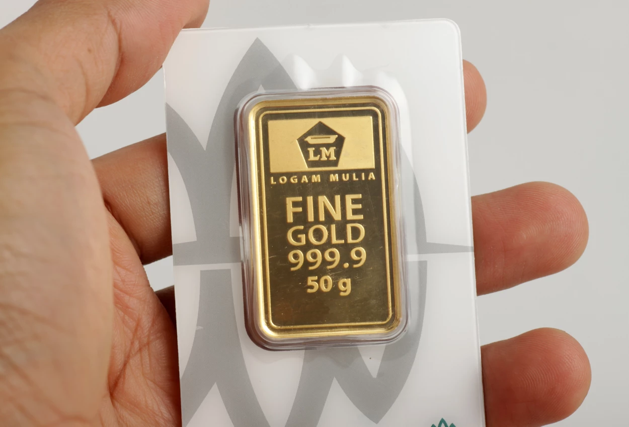 Harga Emas Antam Hari Ini 3 Maret 2026 Turun Tipis