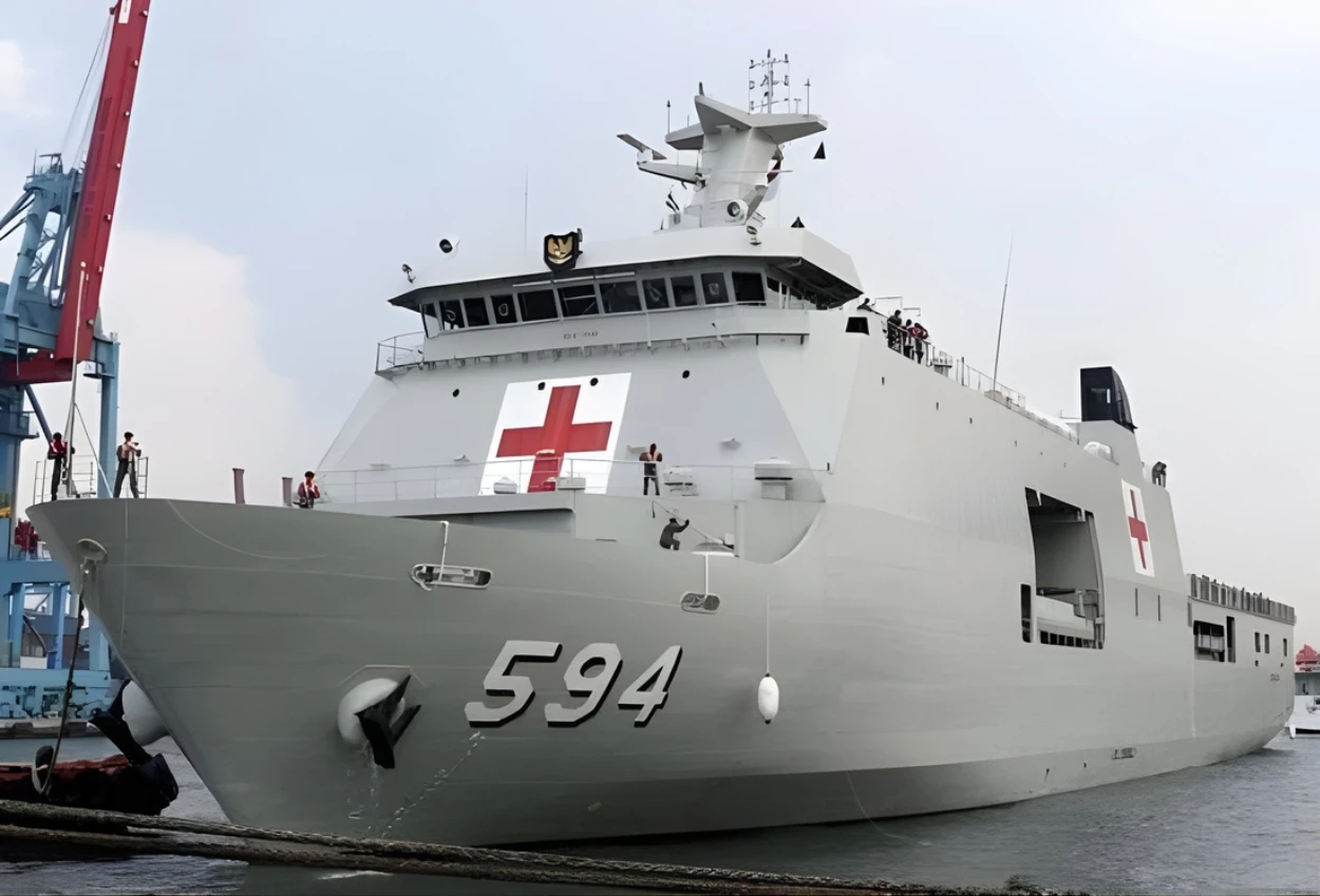 KRI Semarang dan KRI Banda Aceh Layani Mudik Gratis Rute Jakarta–Bangka Belitung