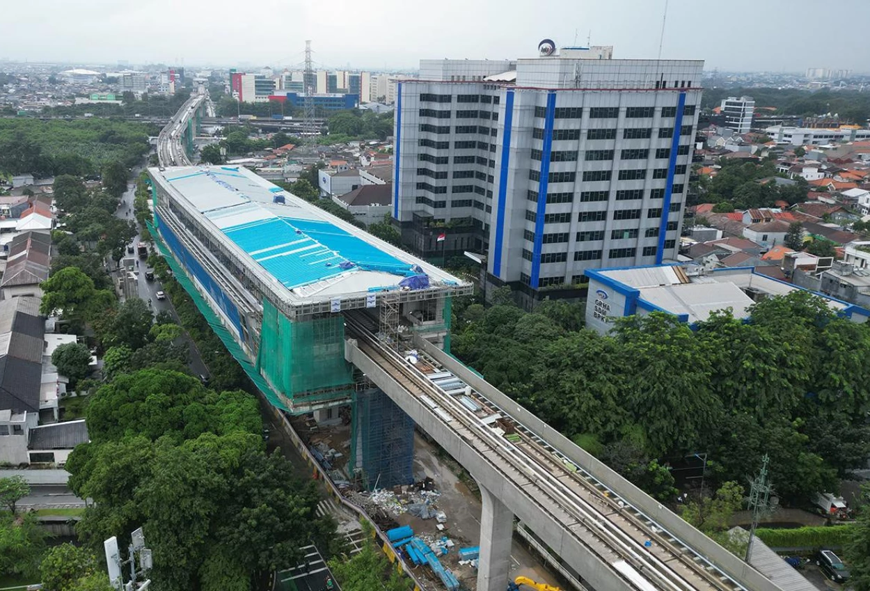 LRT Jakarta Velodrome Ditargetkan Beroperasi pada Agustus