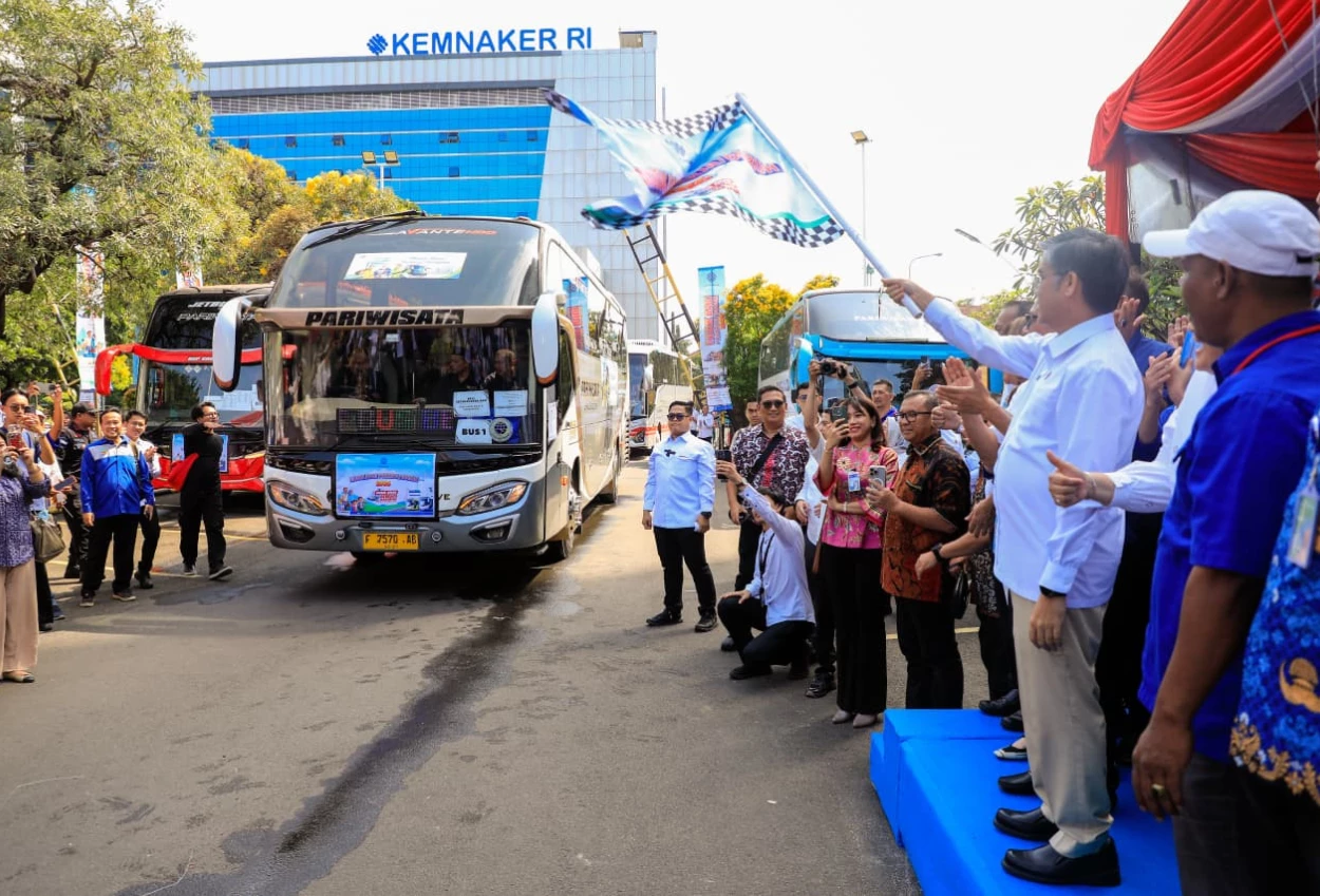 Menaker Berangkatkan Peserta Mudik Gratis, Libatkan Buruh dan Pengemudi Ojol