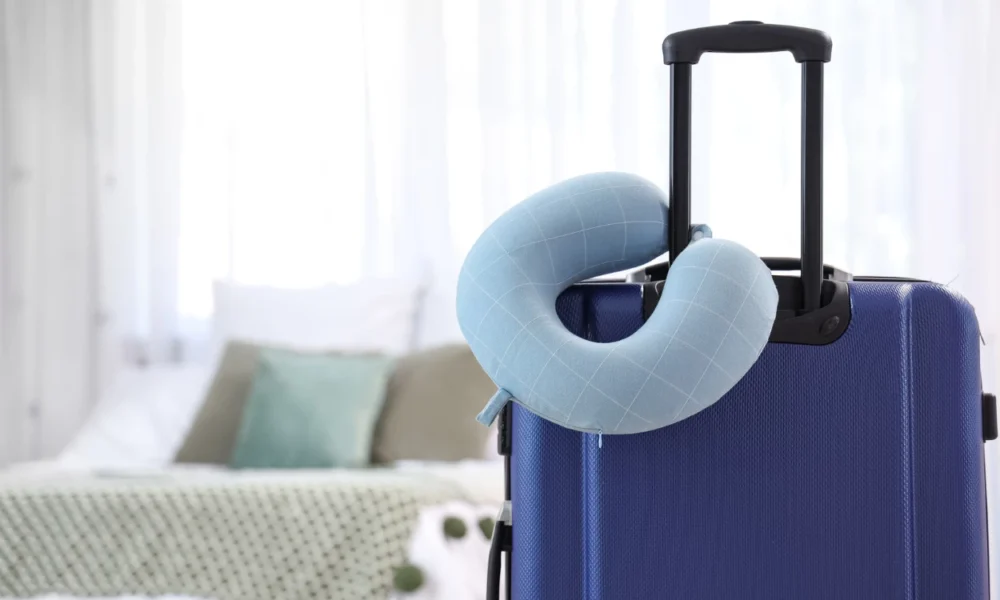 Menkes Budi Spill Cara pakai Bantal Leher yang Benar agar Mudik Nyaman dan Aman