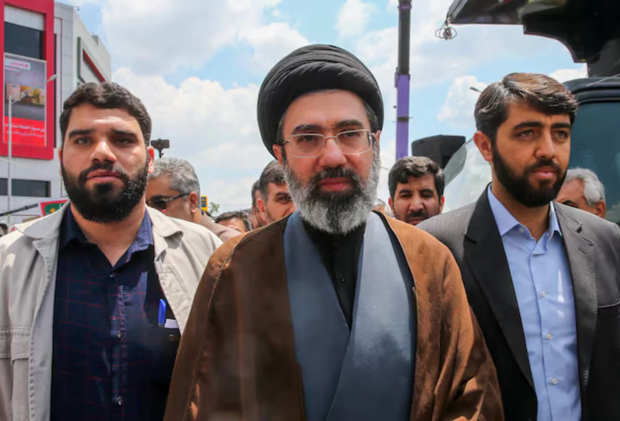 Mojtaba Khamenei Dikabarkan Cedera akibat Perang
