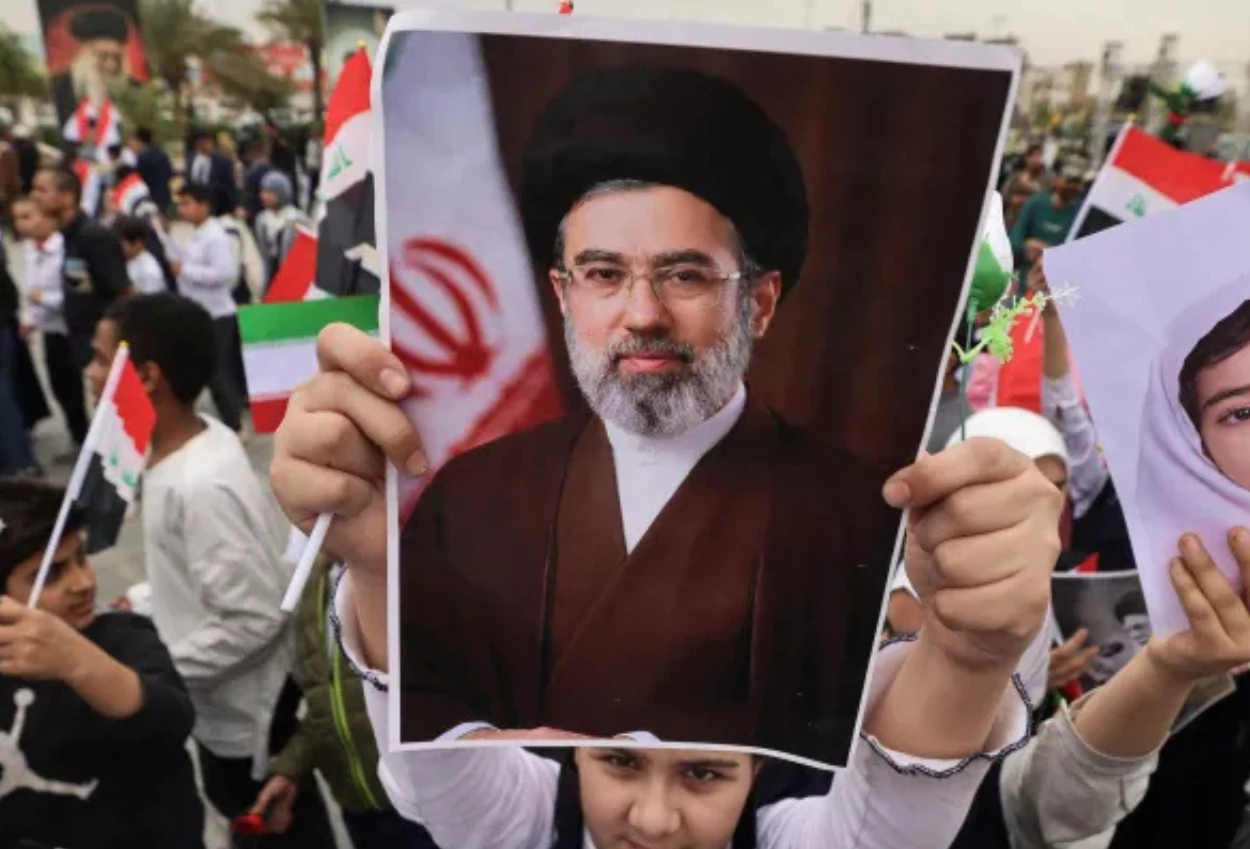 Mojtaba Khamenei Minta Pasukannya Tutup Selat Hormuz