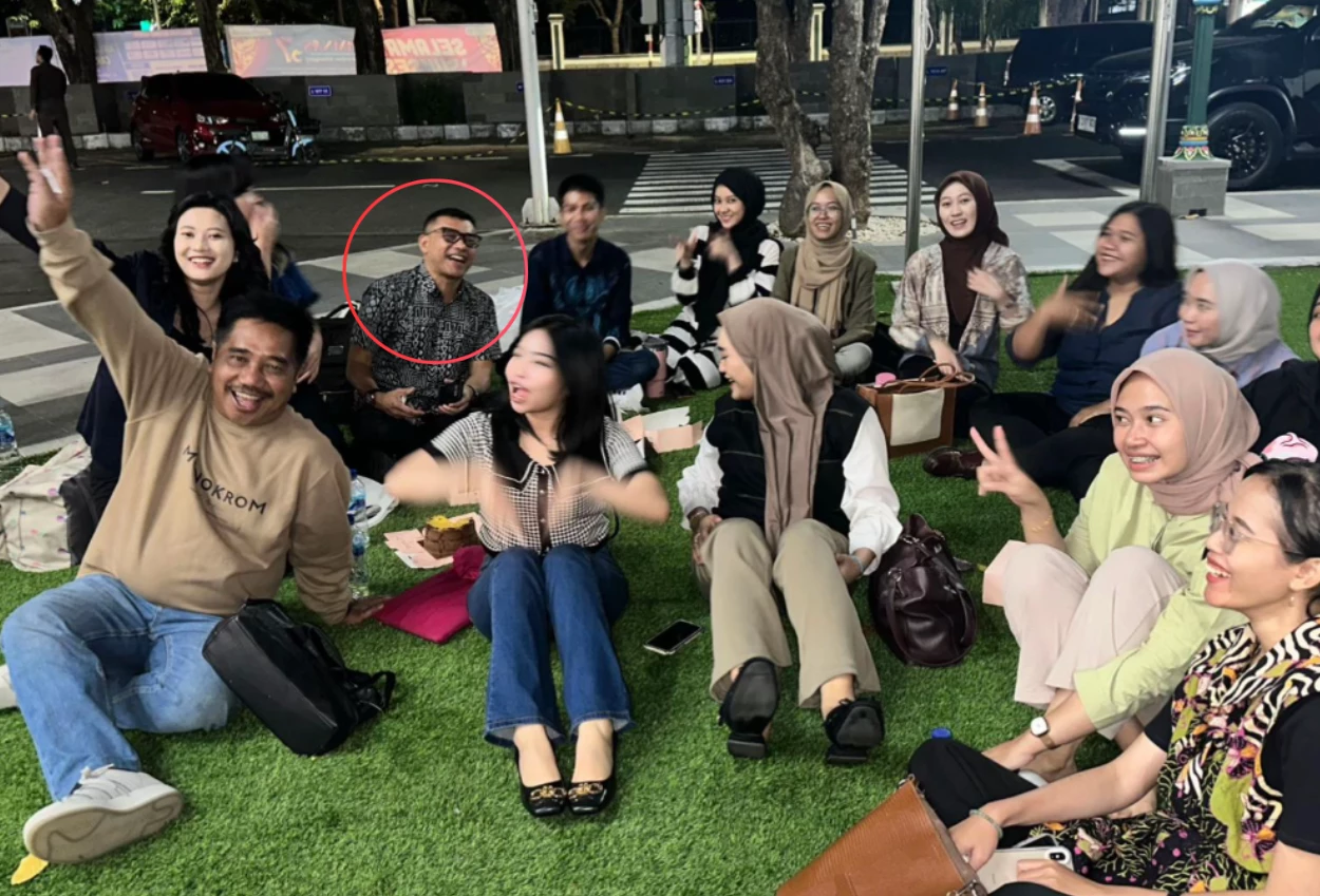 Momen Anang Hermansyah Kerja Kelompok bareng Mahasiswa Unair Viral, Begini Aksinya