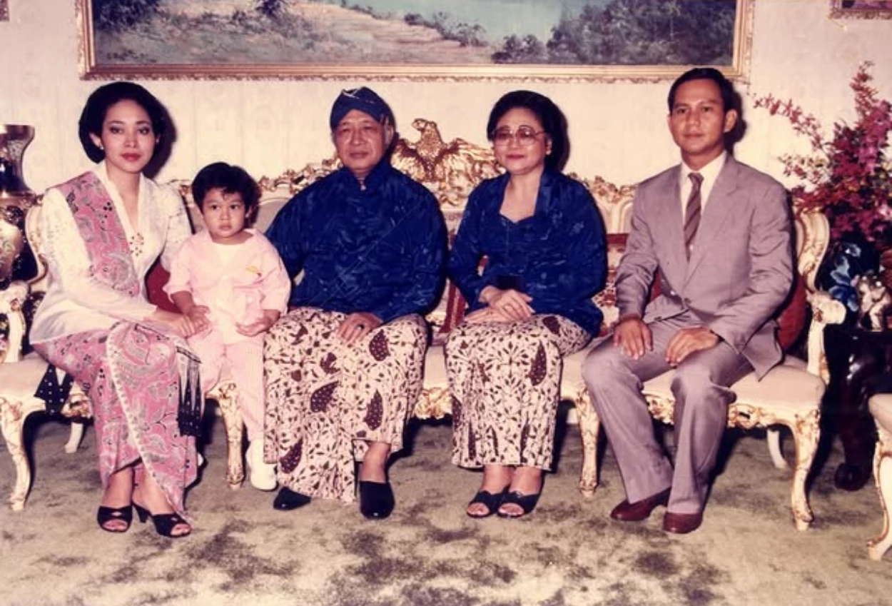 Momen Ultah Didit, Prabowo Unggah Foto bareng Soeharto Tien Soeharto