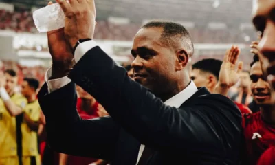 Patrick Kluivert bakal Tanding di GBK dalam Laga Barca vs Real Madrid