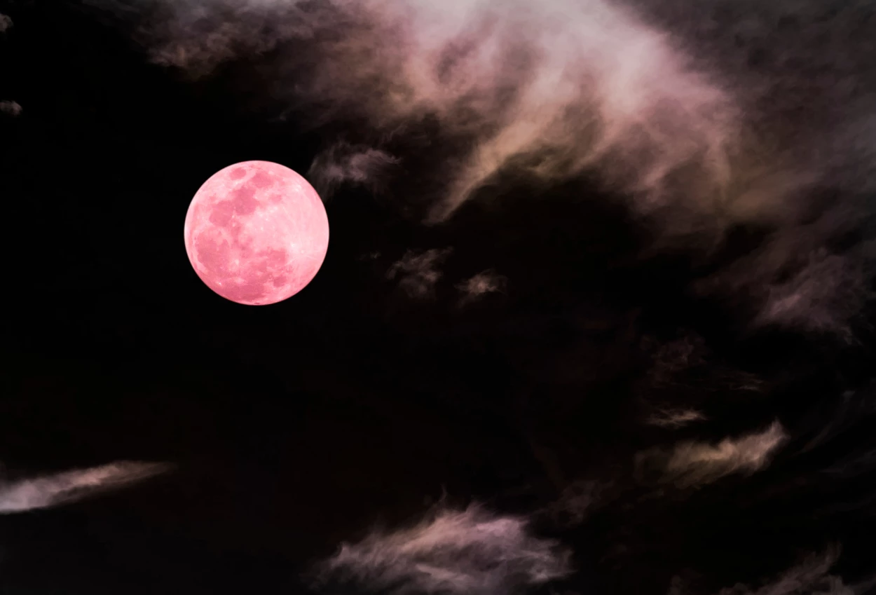 Pink Moon di Langit Jakarta 1 April 2026, Ini Cara Mengamatinya