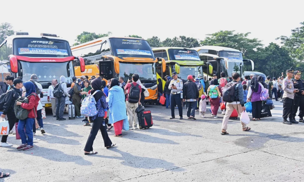 Puncak Arus Mudik Lebaran 2026 Diperkirakan Mulai dari Hari Ini hingga Akhir Pekan