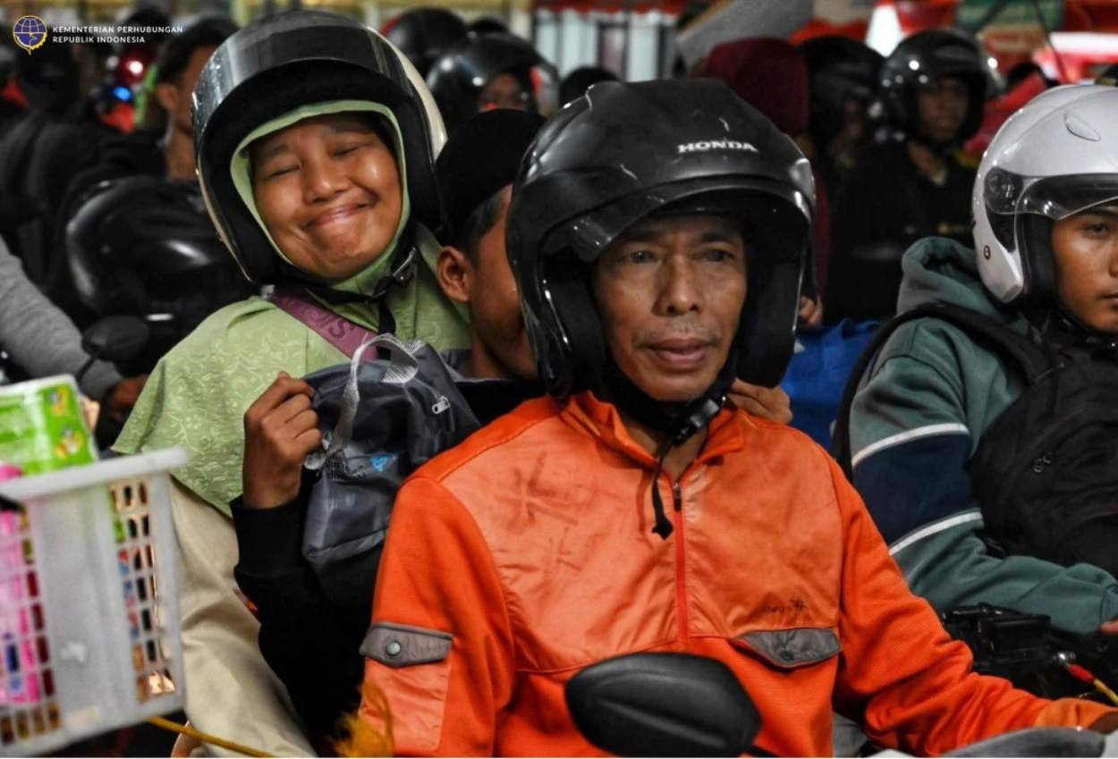 Ribuan Pemudik Mulai Padati Pelabuhan Ciwandan
