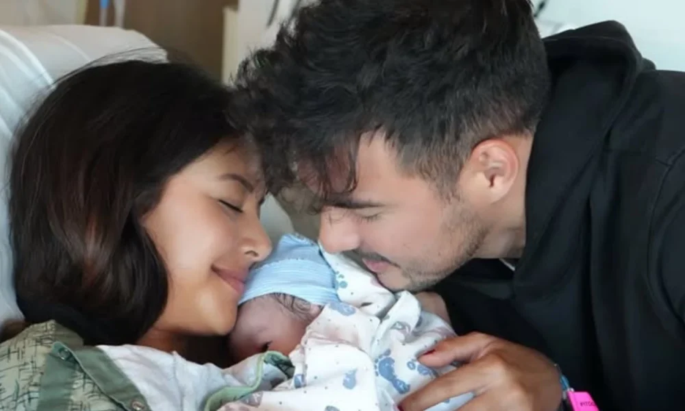 Selamat! Aurelie Moeremans dan Tyler Bigenho Sambut Kelahiran Anak Pertama