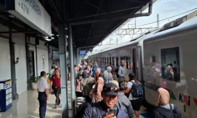 Stasiun Senen Dipadati Pemudik, 732 Ribu Tiket Ludes Terjual