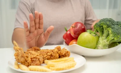 14 Makanan yang Dilarang untuk Dikonsumsi Ibu Hamil pada Trimester Pertama