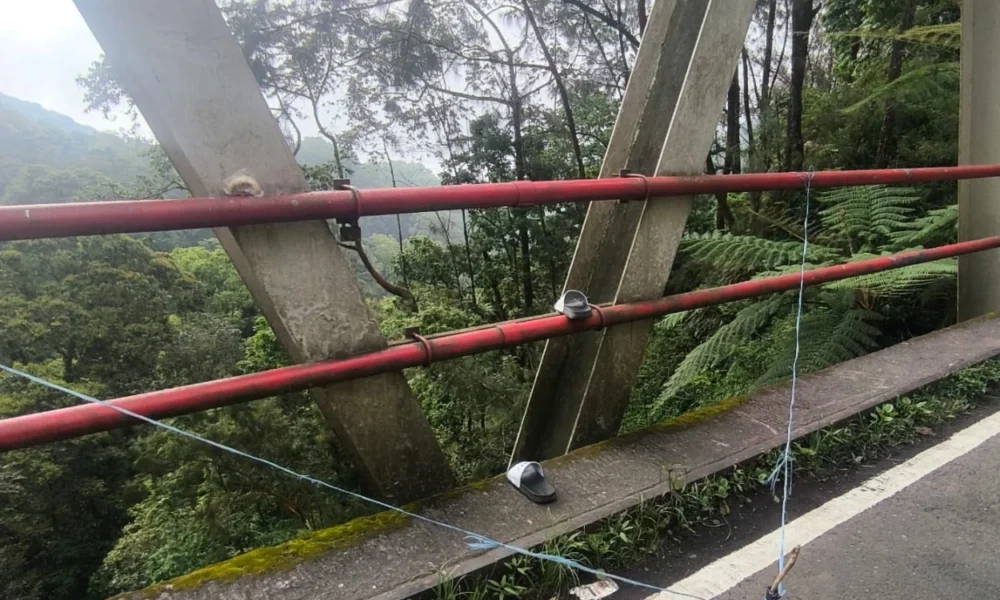 Cerita Mistis Jembatan Cangar, Lokasi yang Viral usai Ditemukan Mayat Pria Diduga Bunuh Diri