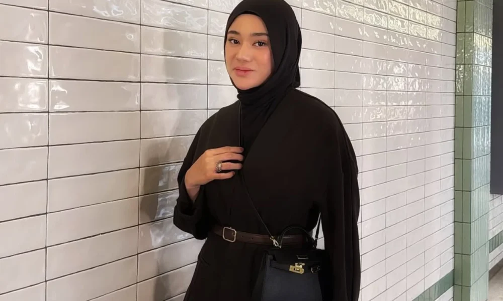 Clara Shinta Disomasi Rp10,7 M oleh Terduga Selingkuhan Suami usai Sebar Bukti Video Call