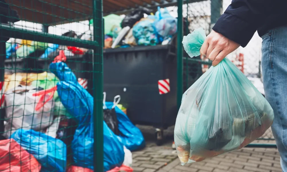 Danantara Banyak Rakyat Indonesia Tak Mampu Bayar Iuran Sampah