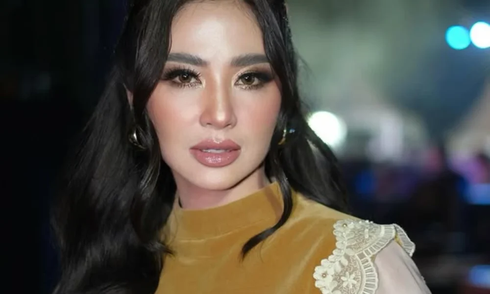 Dewi Perssik Tempuh Jalur Hukum usai Namanya Dipalsukan di Facebook