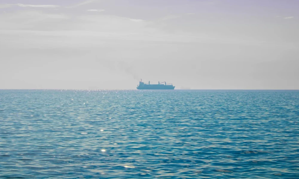 Gagal Kelabui Blokade AS, Kapal Tanker China Putar Balik ke Selat Hormuz