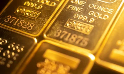 Harga Emas Antam Hari Ini 9 April 2026 Turun Rp50.000 per Gram