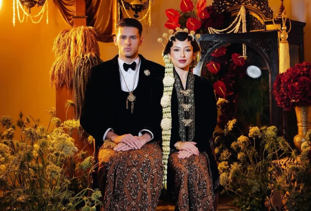 Jelang Nikah, Jennifer Coppen dan Justin Hubner Unggah Foto Prewedding Adat Jawa