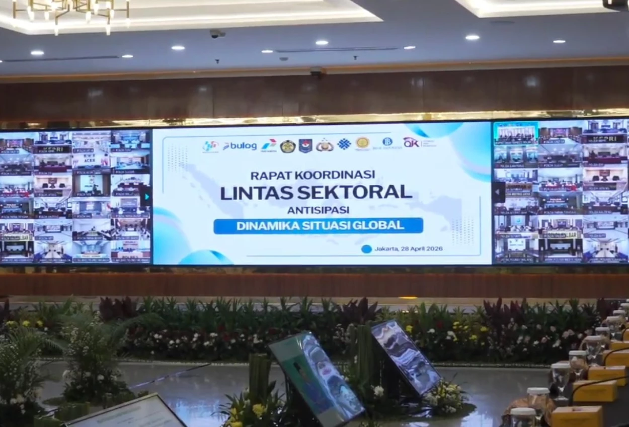 Kapolri Rapat dengan Menteri Kabinet Merah Putih, Bahas Dampak Eskalasi Global