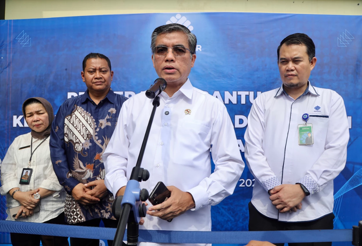 Kemnaker Beri Bantuan Rp32 Miliar untuk Pemulihan Ekonomi Warga Sumatra Utara dan Aceh