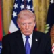 Negosiasi Alot, Trump Ancam Blokade Kapal di Selat Hormuz