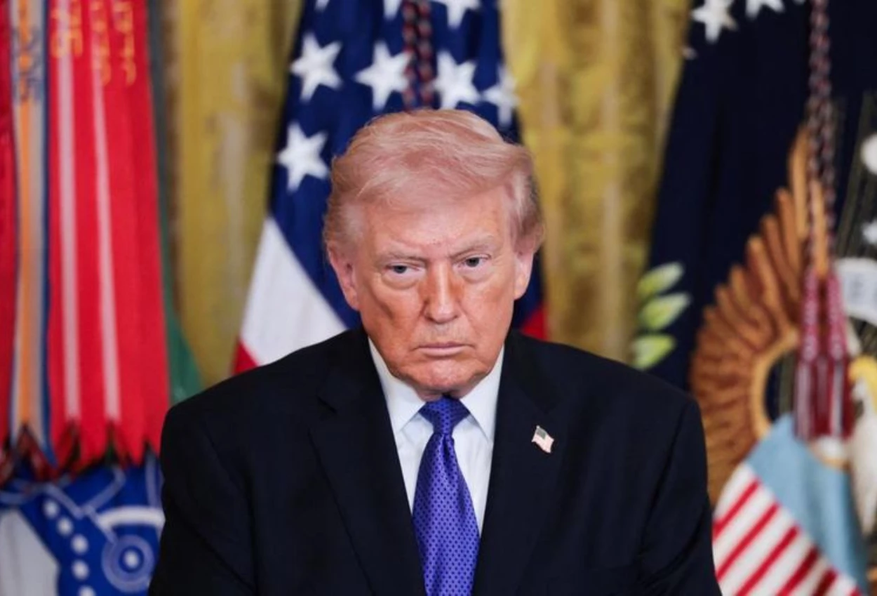 Negosiasi Alot, Trump Ancam Blokade Kapal di Selat Hormuz