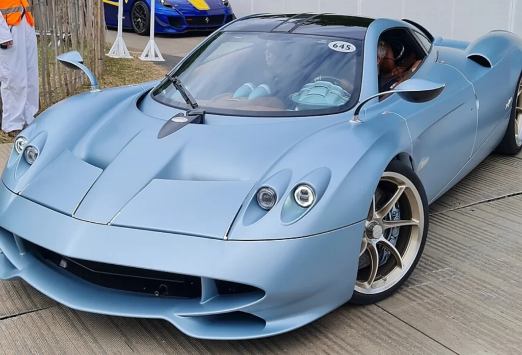 Pagani Huayra Codalunga